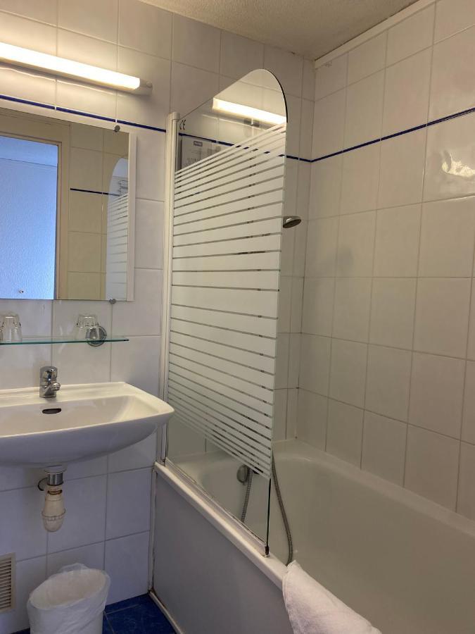 Shelder Hotel - Cherbourg En Cotentin - Equeurdreville Exterior foto